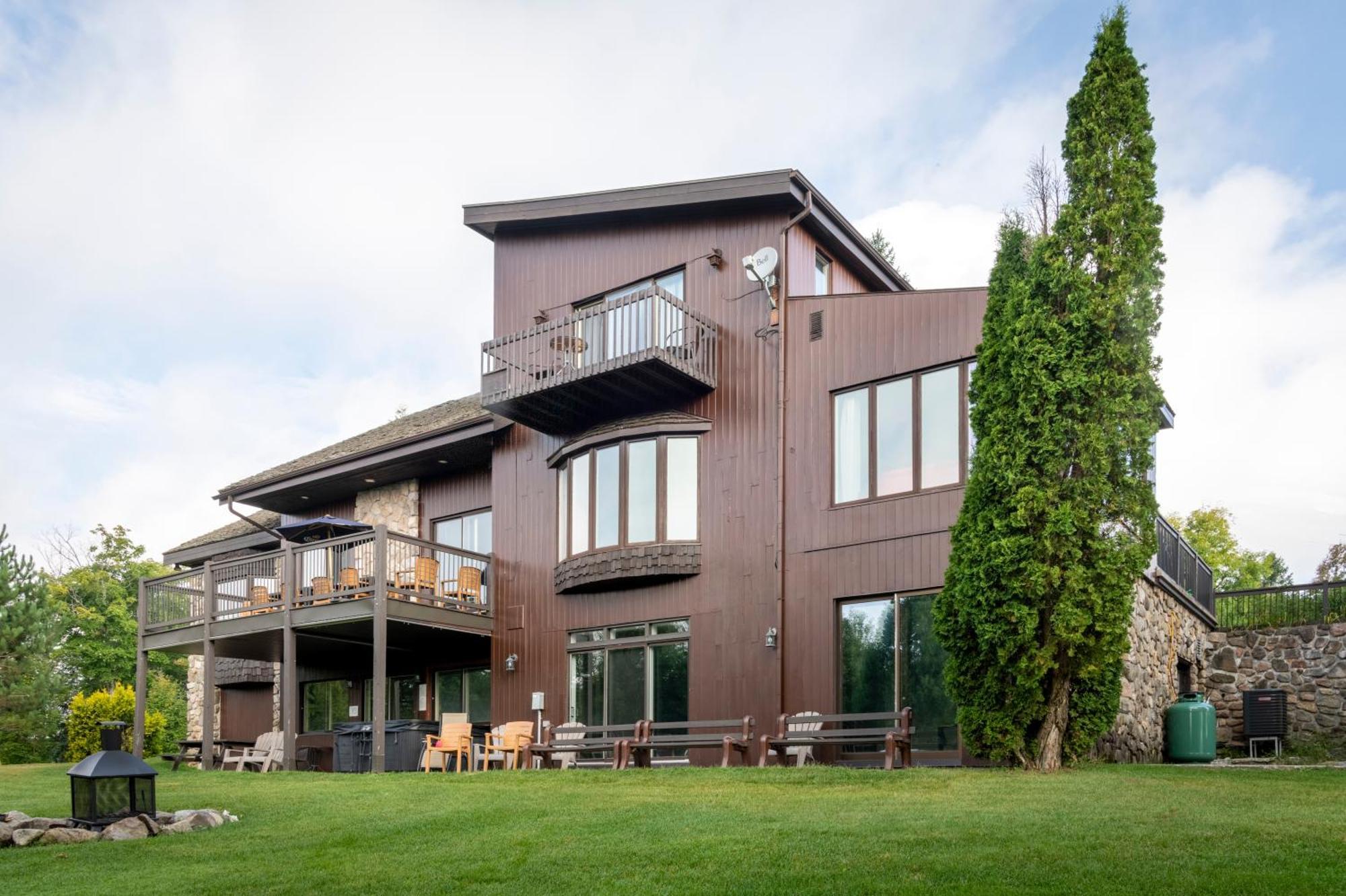 Royal Laurentien Saint-Faustin Exterior photo